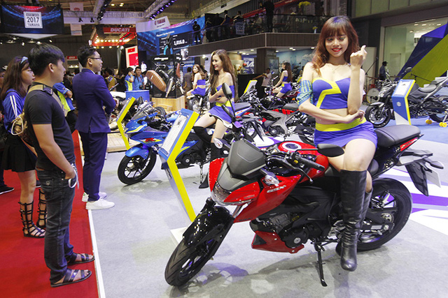 Từ[-]2020,[-]xe[-]máy[-]mới[-]phải[-]dán[-]nhãn[-]năng[-]lượng